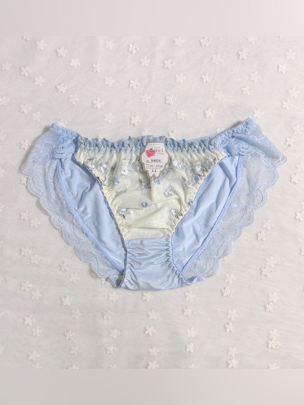 US-S, M/JP-LL  Japanese Floral Embroidery Lace Trim Shiny Smooth Nylon Panties